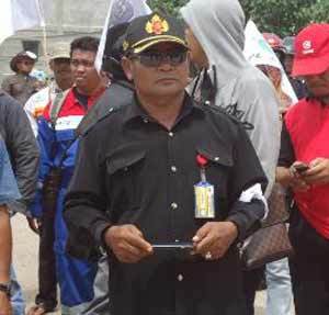 Terlihat Syaiful Bahri AR Ketua PK. FPE – KSBSI PT. PTK Cabang Sungai Pakning Sekaligus Korwil SBSI Kabupaten Bengkalis. (KRN18)