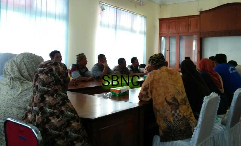 CSR PT Kalila Dipertanyakan, Warga Muara Sako Kelurahan Langgam Audensi ke DPRD Pelalawan