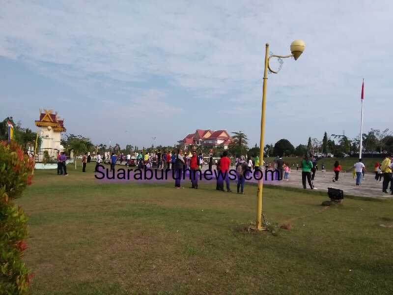 Aneh, Bupati Pelalawan Senam Pagi Para Pegawai Duduk- duduk dan Berdiri saja