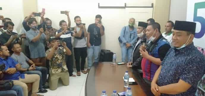 Keterangan Pers ketua Tim Pemenangan Koalisi Rakyat Rohul Murkhas bersama Paslon Bupati- Wabup Rohul,Hafith Syukri- Erizal.