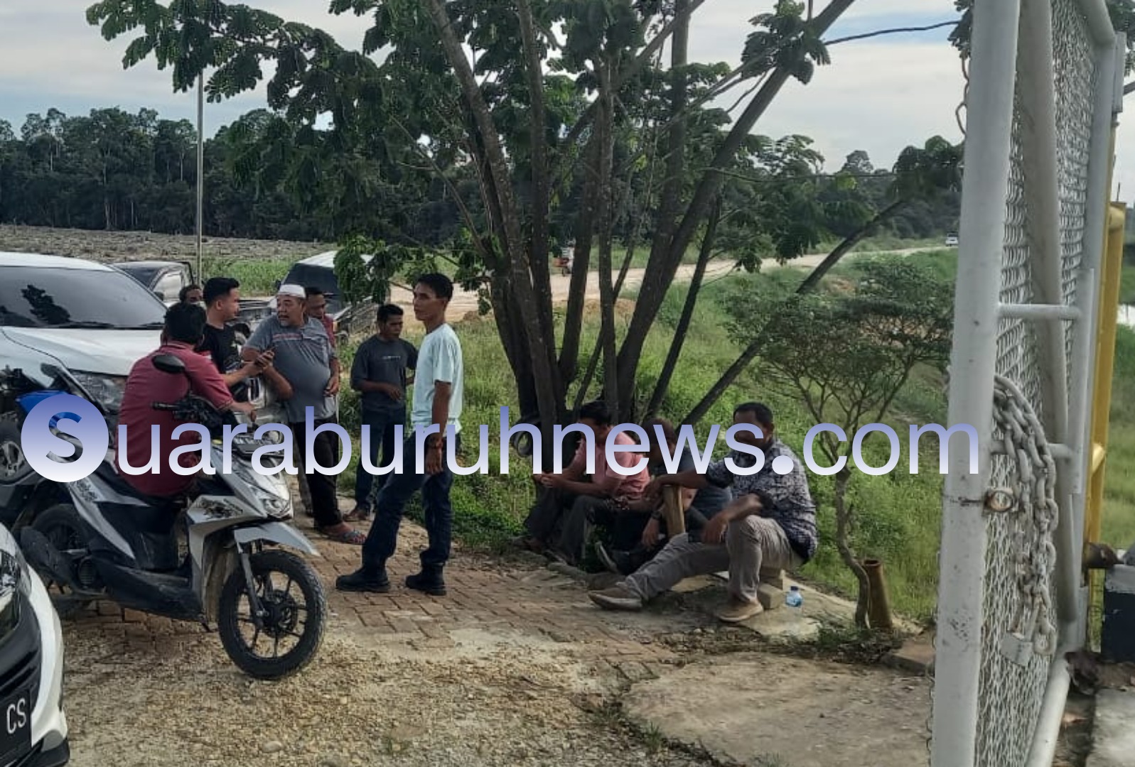 UPAH TAK DIBAYAR PT GSI, WARGA DUA KAMPUNG GERUDUK KANTOR EMP BENTU Tbk