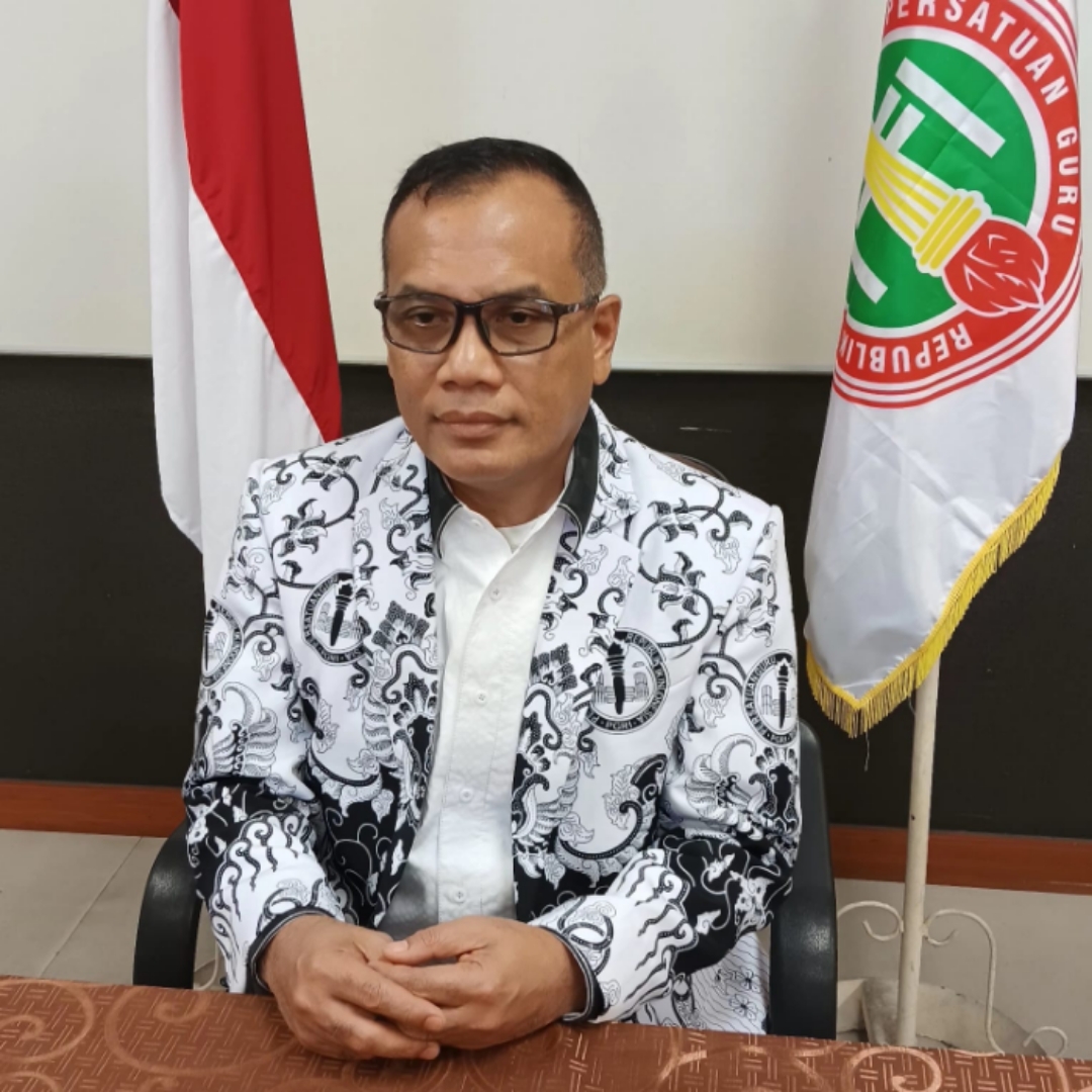 PGRI Riau DR Adolf Bastian M.Pd Tegaskan Peran Penting Guru dalam Sukseskan Pilkada 2024