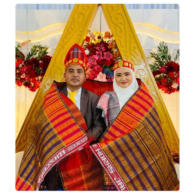 Resmi Bermarga Batak, Nasarudin Simamora dan Prima Merdeka Wati Boru Nainggolan